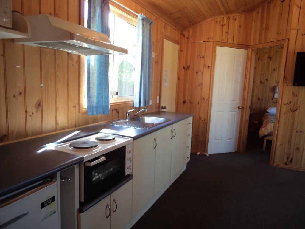 Bicheno East Coast Holiday Park Room photo